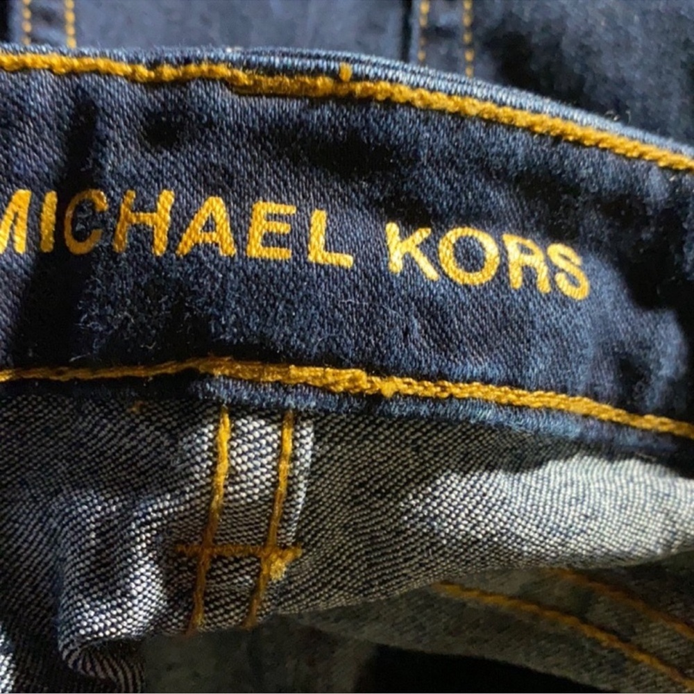 MICHAEL Michael Kors Mid-Rise Super Stretch
Skinny Jeans - Picture 5 of 6